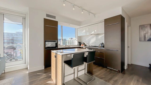 5233 Gilbert Road 1302, Richmond