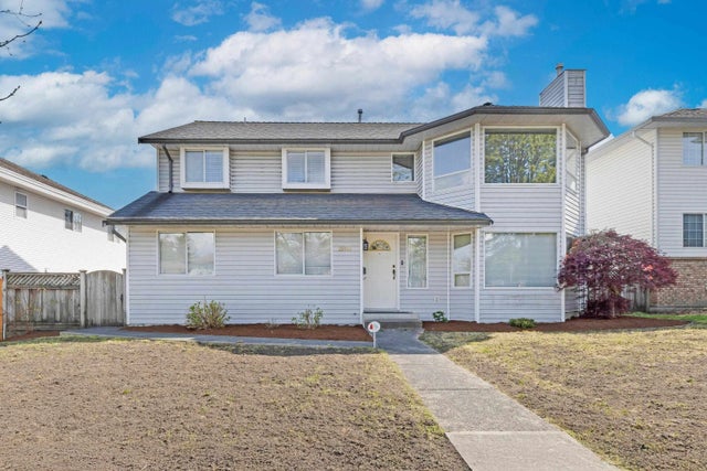 15852 100 Avenue, Surrey