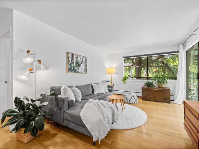2330 Maple Street 201, Vancouver