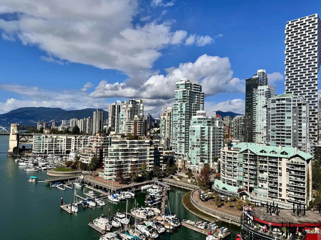 1012 Beach Avenue 502, Vancouver
