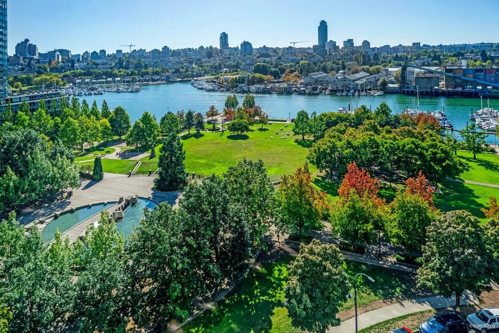 583 Beach Crescent 1506, Vancouver