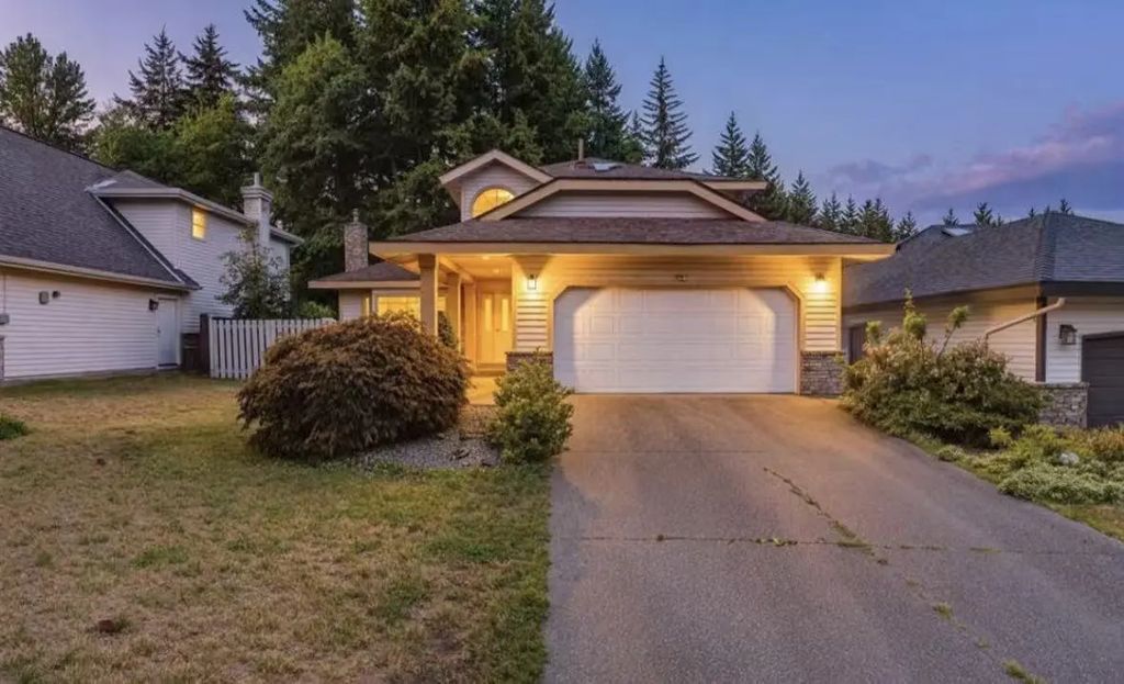 1565 Bramble Lane Main And Upper, Coquitlam
