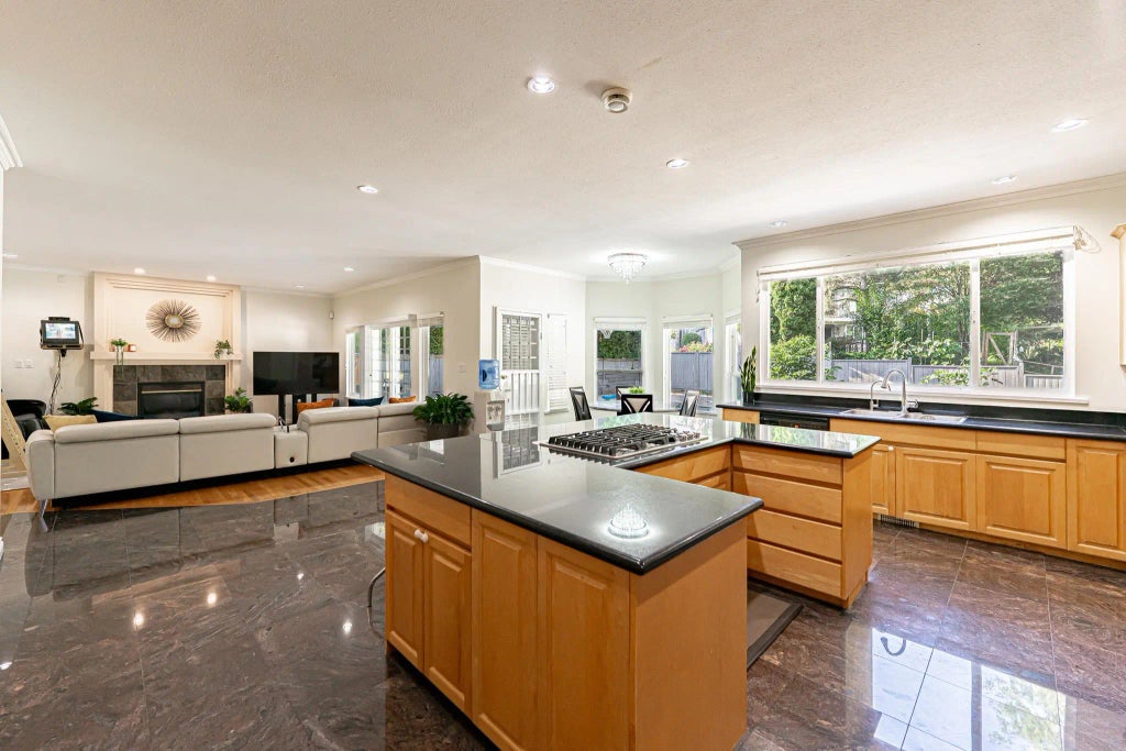 3169 Arrowsmith Place, Coquitlam