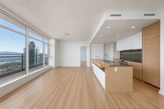 4688 Kingsway 3503, Burnaby