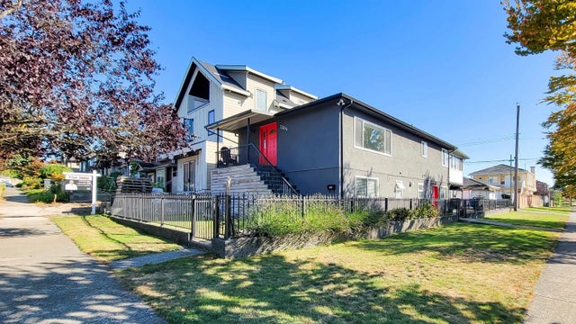 3304 Venables Street, Vancouver
