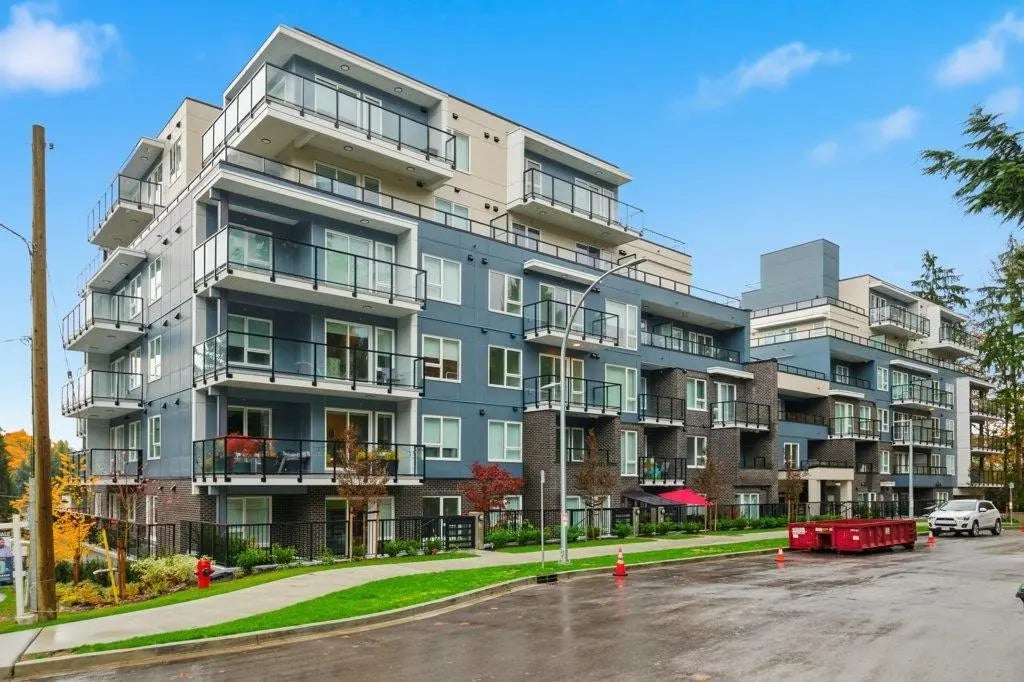 2002 St. George Street 506, Port Moody