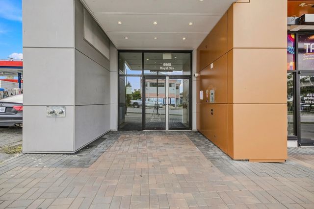 6968 Royal Oak Avenue 211, Burnaby