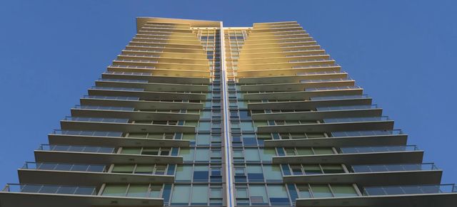699 Whiting Way 2105, Coquitlam