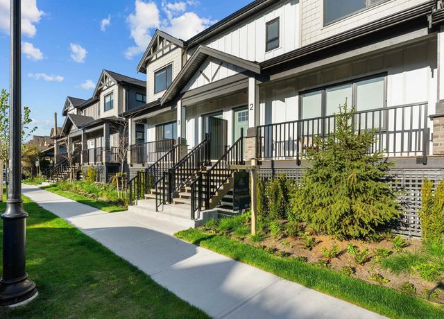 6828 208a Street 18, Langley