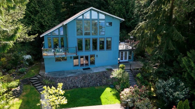 445 Mountain Drive, Lions Bay