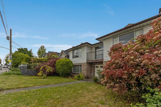 7769 10th Avenue, Burnaby