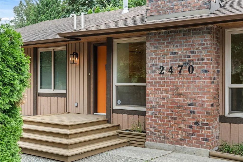2470 Woodstock Drive, Abbotsford