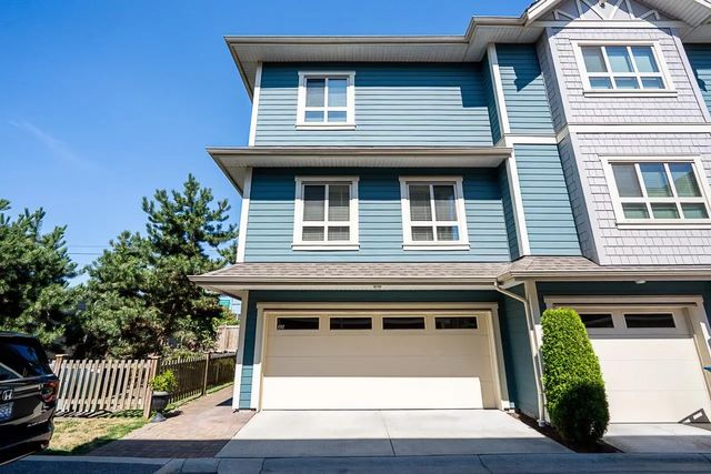 843 Ewen Avenue 32, New Westminster