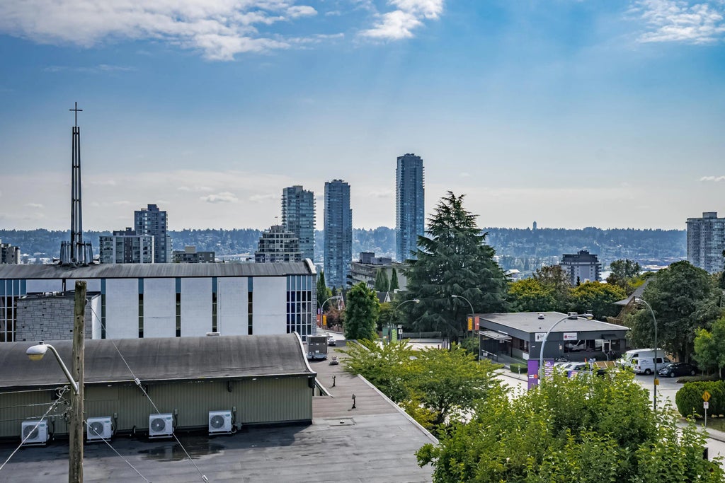 225 Sixth Street 302, New Westminster