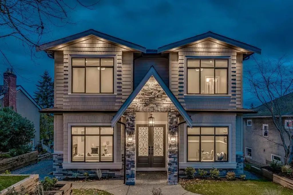 824 Chestnut Street, New Westminster