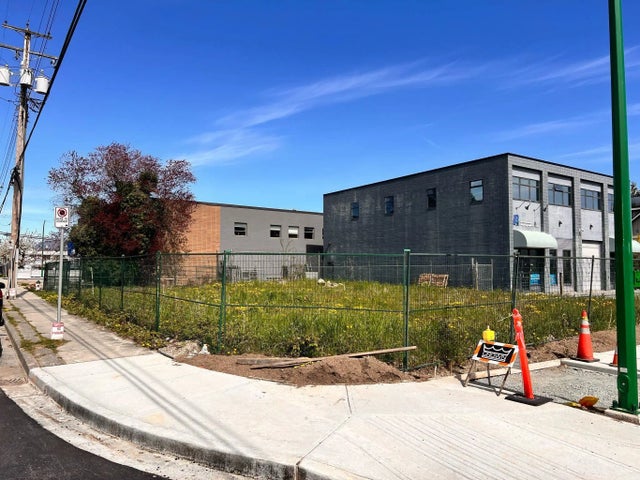 5507 Dorset Street, Burnaby