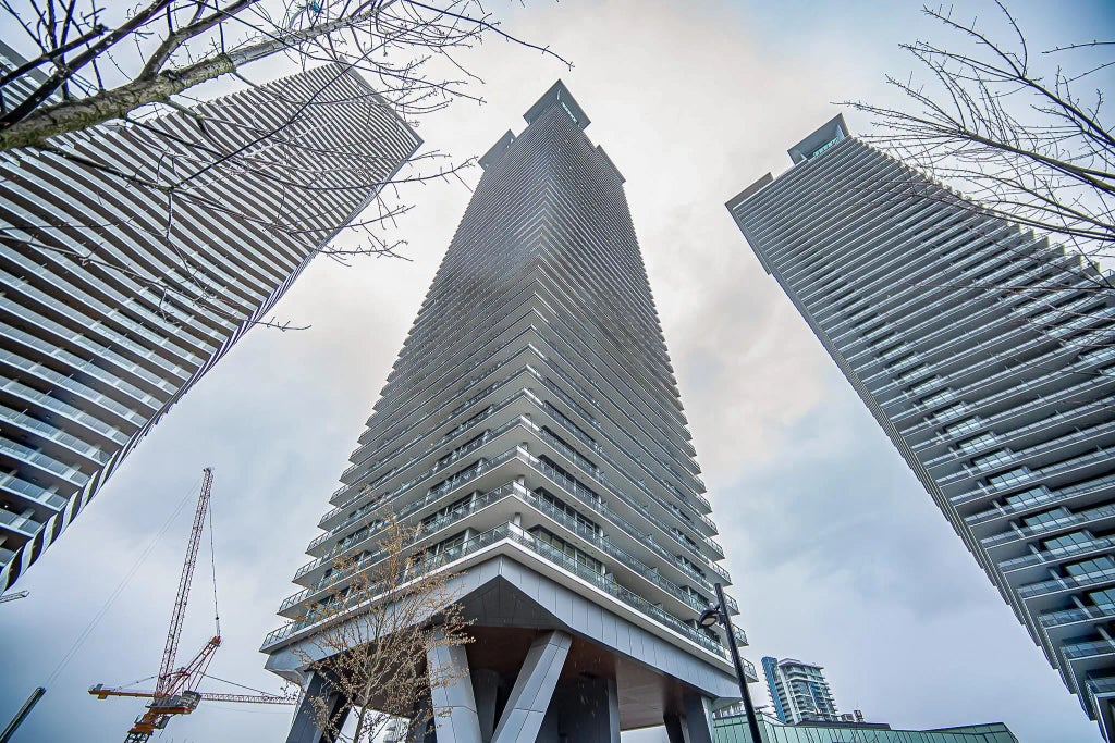 4730 Lougheed Highway 802, Burnaby