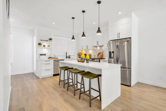 7127 193a Street 21, Surrey