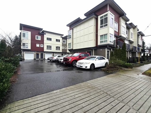 32138 George Ferguson Way 11, Abbotsford
