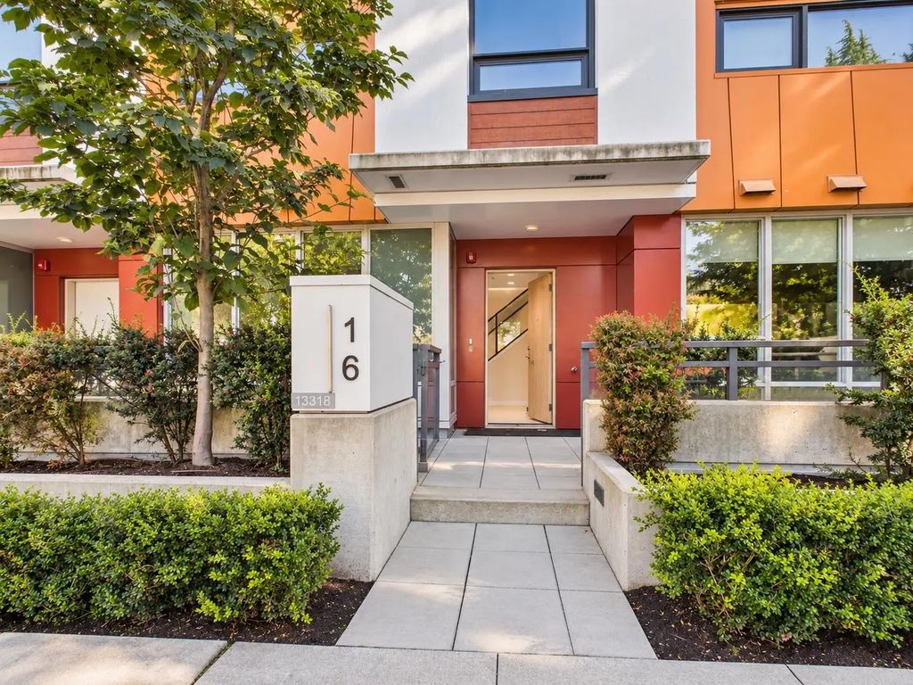 13318 104 Avenue Th16, Surrey