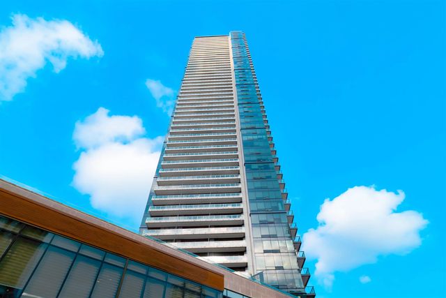 1955 Alpha Way 2701, Burnaby