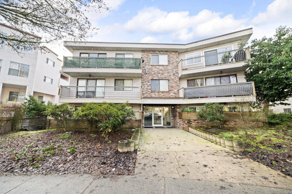 1334 W 73rd Avenue 105, Vancouver