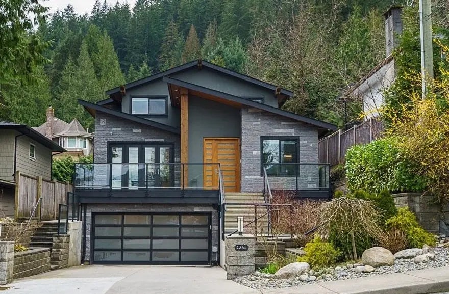 4365 Mountain Highway, North Vancouver