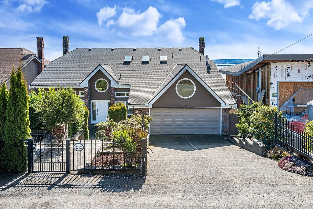2272 Nelson Avenue, West Vancouver