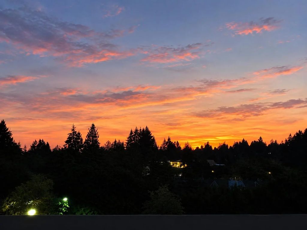 1210 E 27th Street 404, North Vancouver