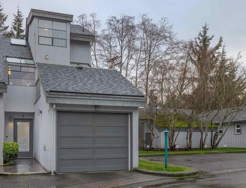 5753 Wharf Avenue 9, Sechelt