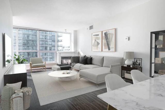188 E Esplanade 704, North Vancouver