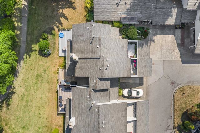 15879 Alder Place, Surrey