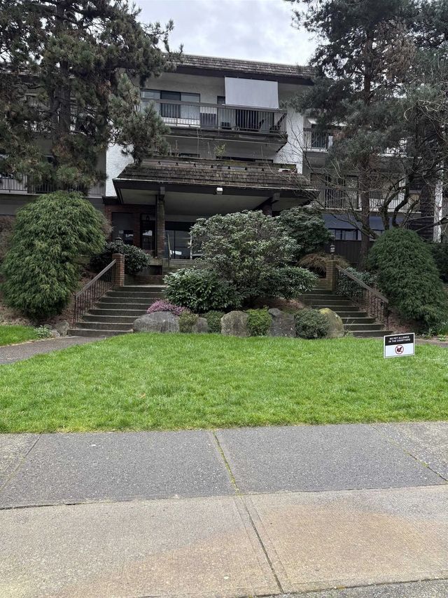 6560 Buswell Street 206, Richmond