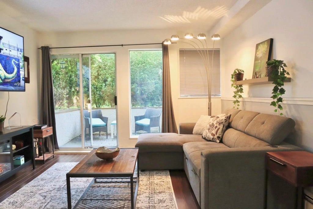 1860 Southmere East Crescent 1, Surrey