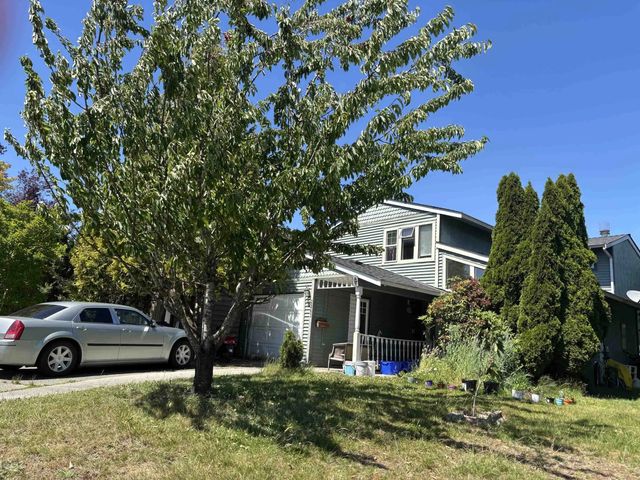 2263 Willoughby Way, Langley