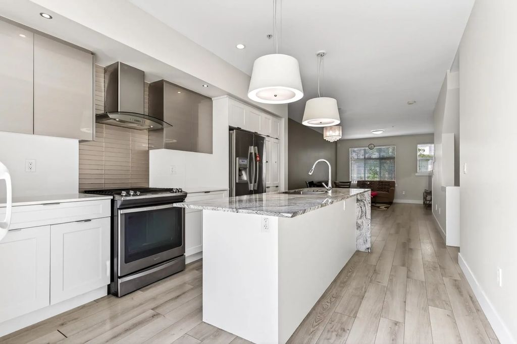 20852 77a Avenue 14, Langley