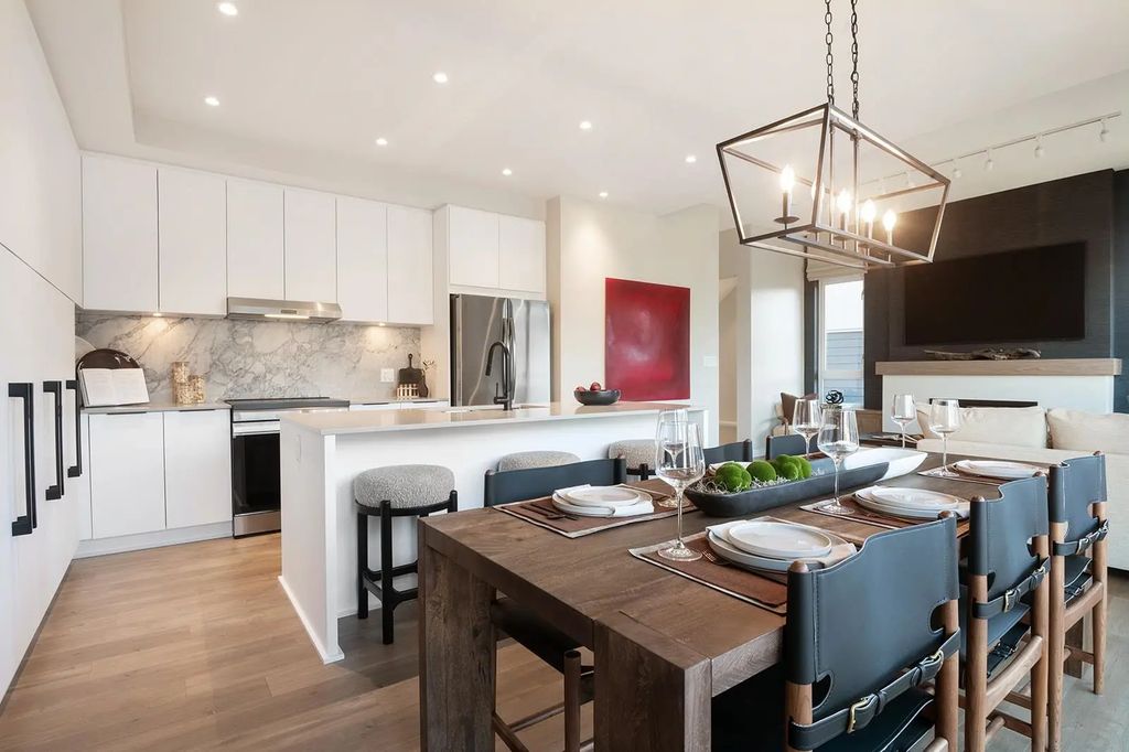 41133 Flow Lane, Squamish