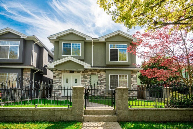 952 E 31st Avenue, Vancouver