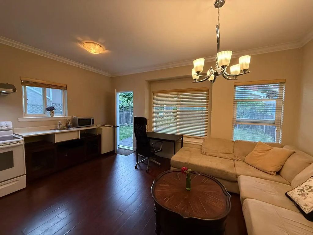6089 Rumble Street Rental Suite, Burnaby