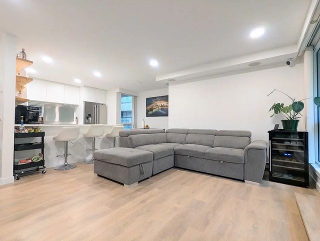 3980 Carrigan Court T6903, Burnaby