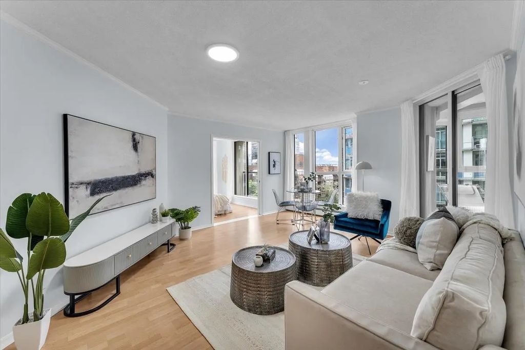 1010 Burnaby Street 701, Vancouver