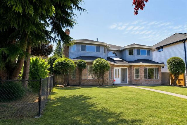 2718 Oliver Crescent, Vancouver