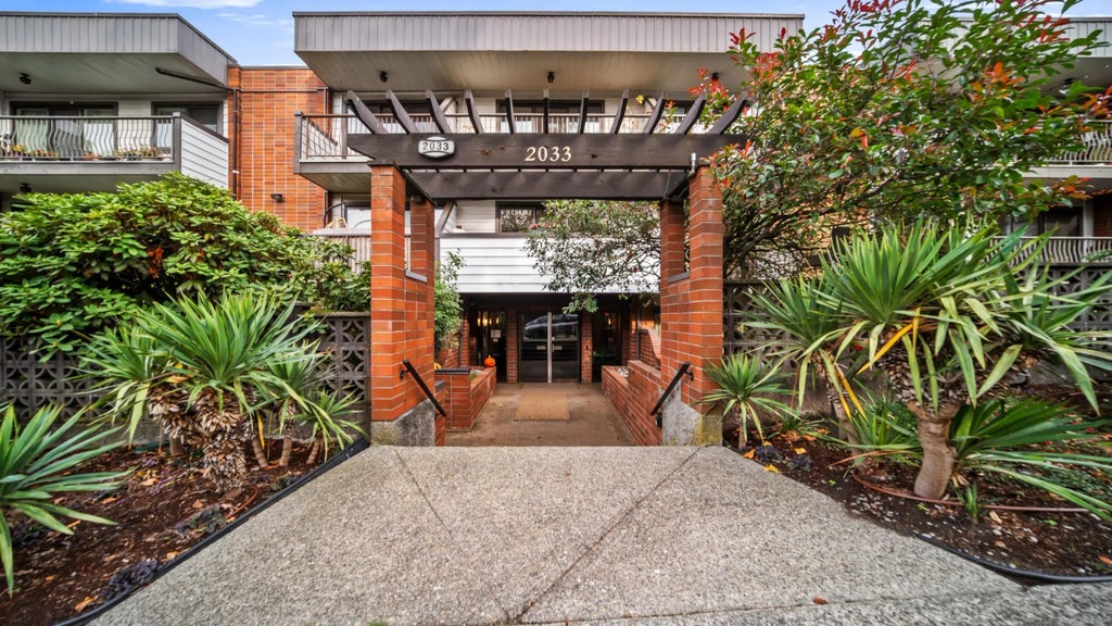 2033 Triumph Street 229, Vancouver