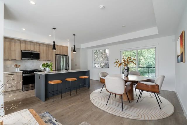 10527 155 Street 14, Surrey