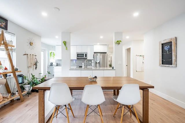 8338 158 Street 19, Surrey