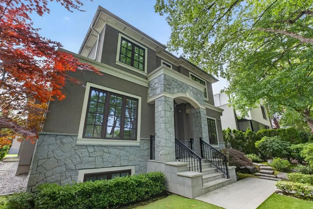 3818 Broadway W, Vancouver