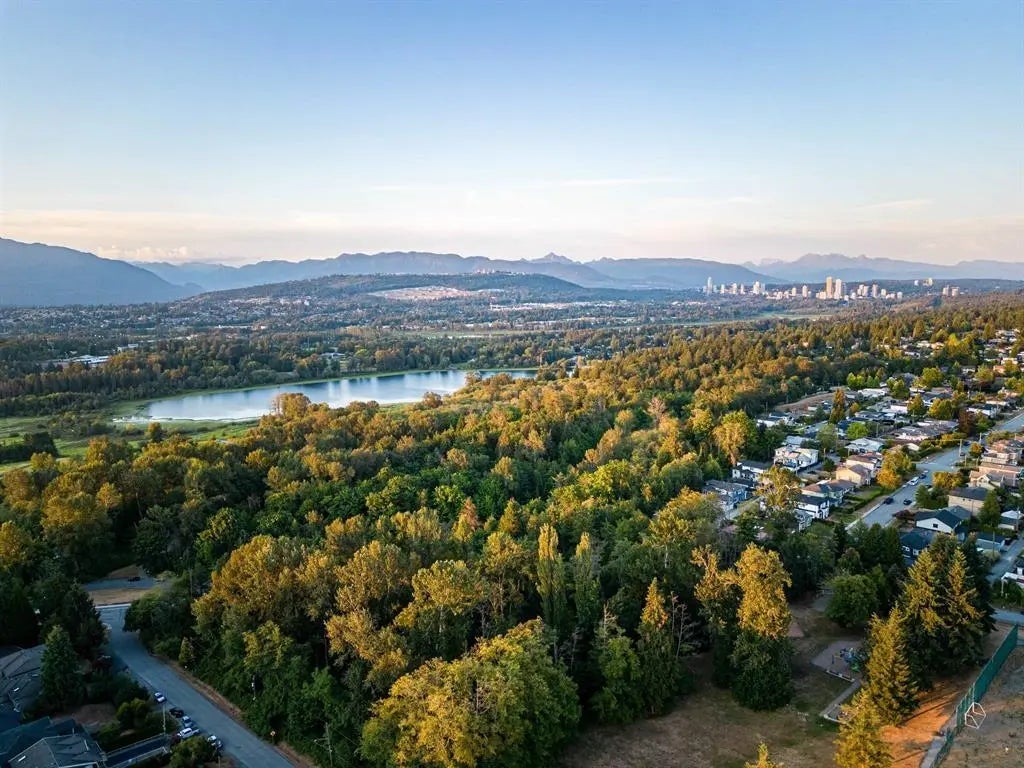 7668 Wheater Court, Burnaby