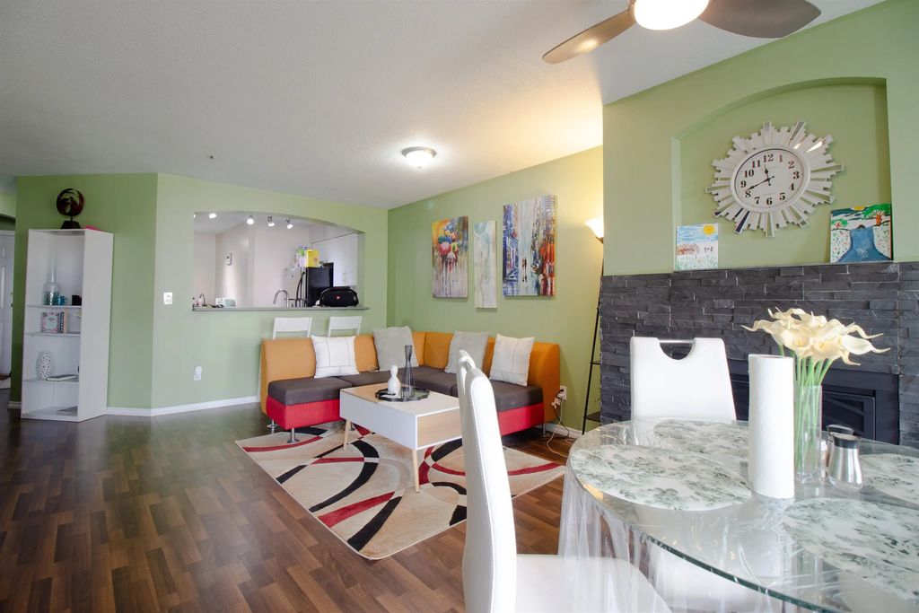 20120 56 Avenue 306, Langley