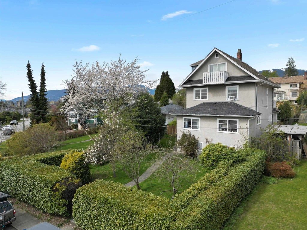 444 E 6th Street, North Vancouver