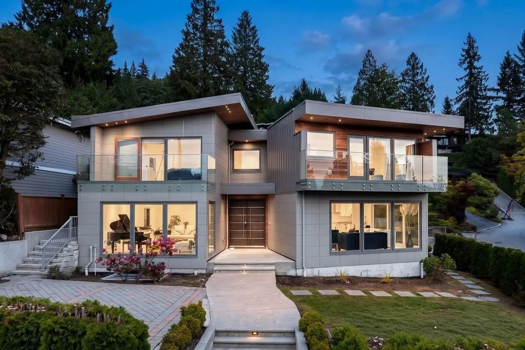 4716 Skyline Drive, North Vancouver